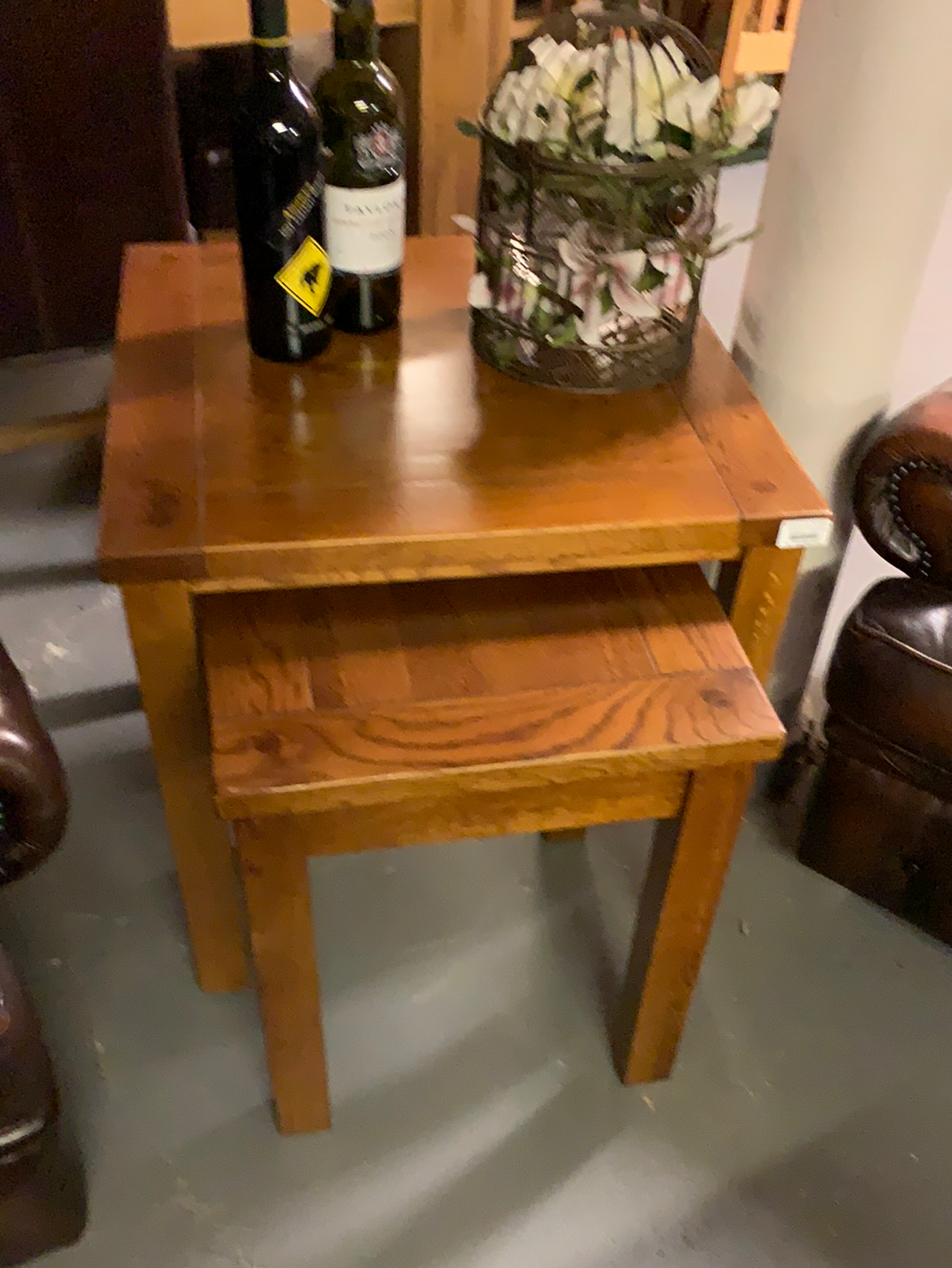 Nest of two oak tables