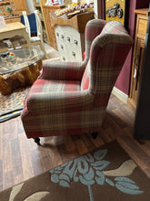 Load image into Gallery viewer, Tartan armchair
