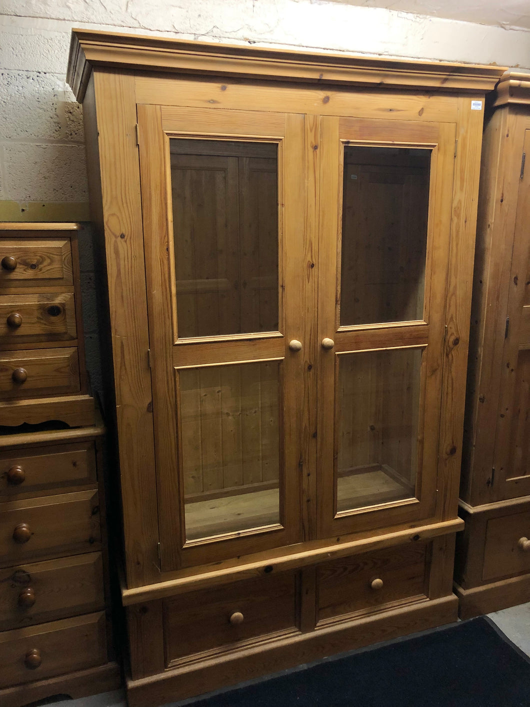 Pine double wardrobe with glass doors